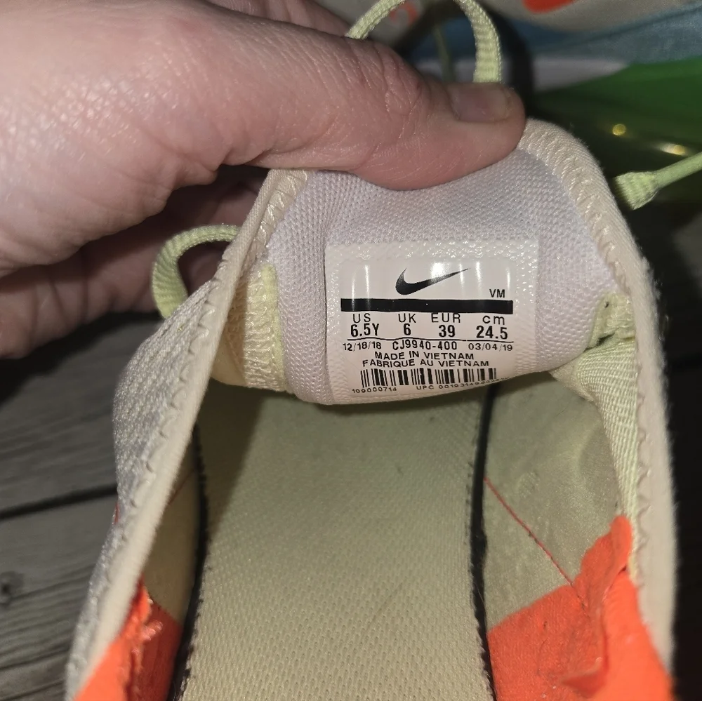 Nike Air Max 270 Blue Gaze Barely Volt CJ9940-400 Youth Size 6.5